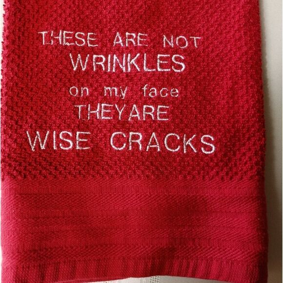 Wise crack hand towel - Picture 2 of 7